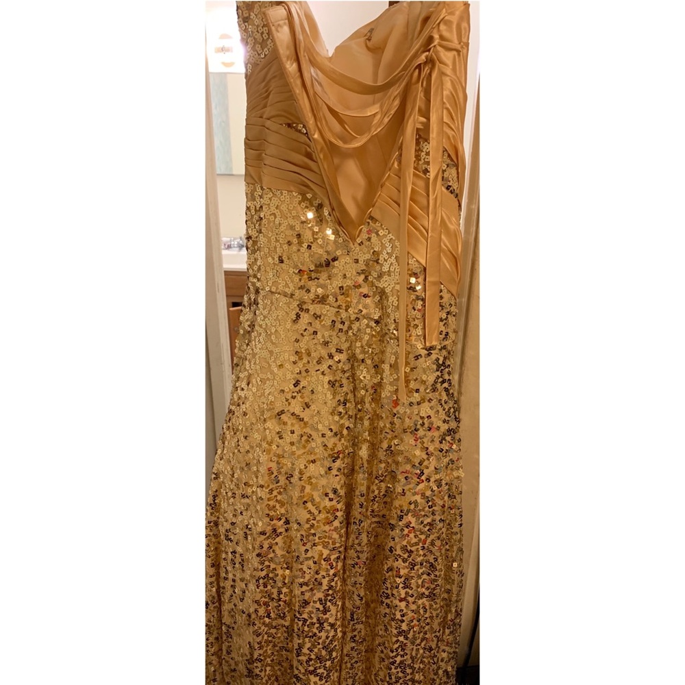 Prom dress - Picture 3 of 4